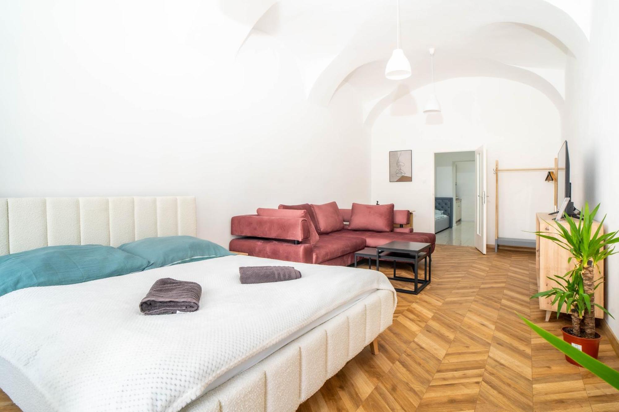 Luxapart III Beautiful Views Кошице Экстерьер фото